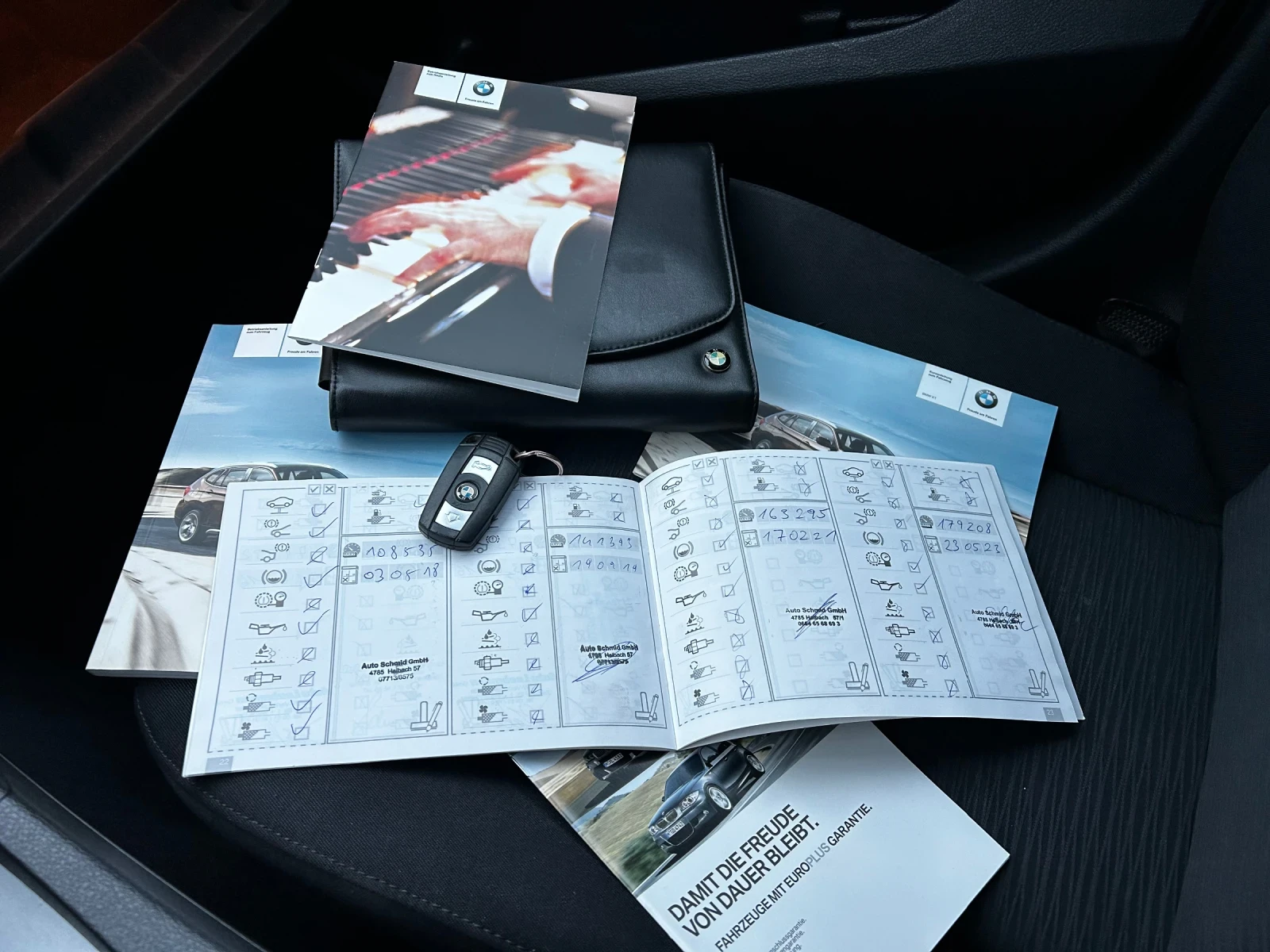 BMW X1 2.0d 143к.с.* ПОДГРЕВ* СЕРВИЗНА ИСТОРИЯ* , снимка 15 - Автомобили и джипове - 53917560