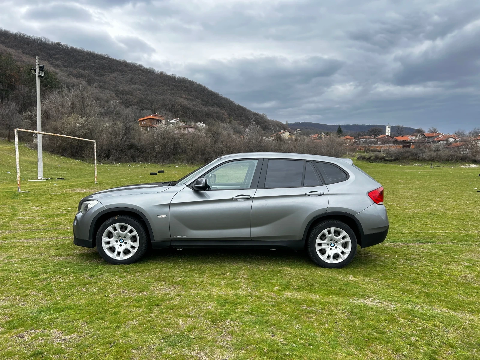 BMW X1 2.0d 143к.с.* ПОДГРЕВ* СЕРВИЗНА ИСТОРИЯ* , снимка 7 - Автомобили и джипове - 53917560