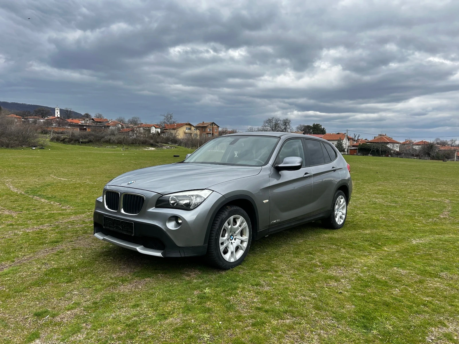 BMW X1 2.0d 143к.с.* ПОДГРЕВ* СЕРВИЗНА ИСТОРИЯ* 