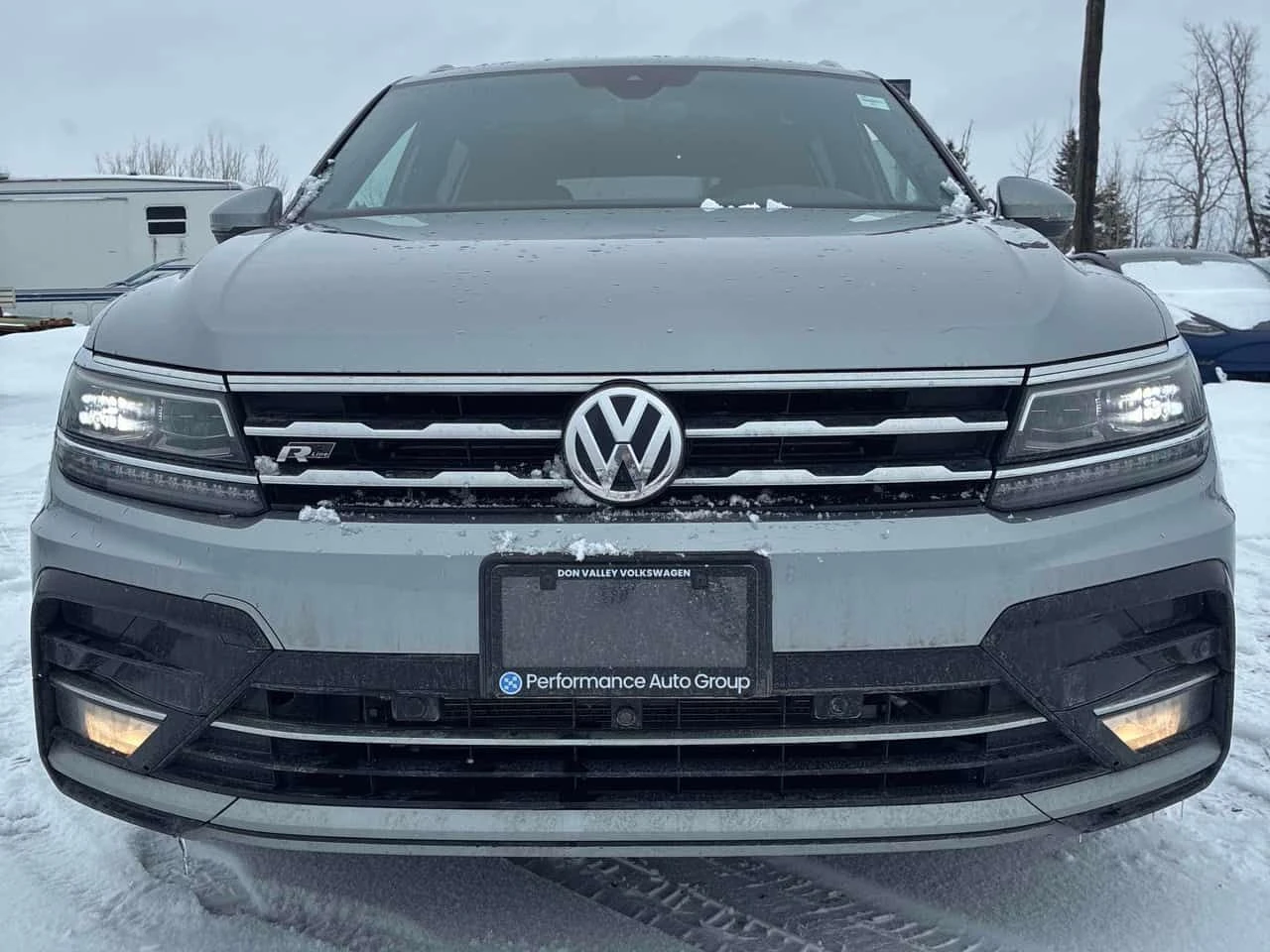 VW Tiguan R LINE/Highline/НАРДО ГРЕЙ/Подгрев/Пано/2 Ключа, снимка 2 - Автомобили и джипове - 53930232