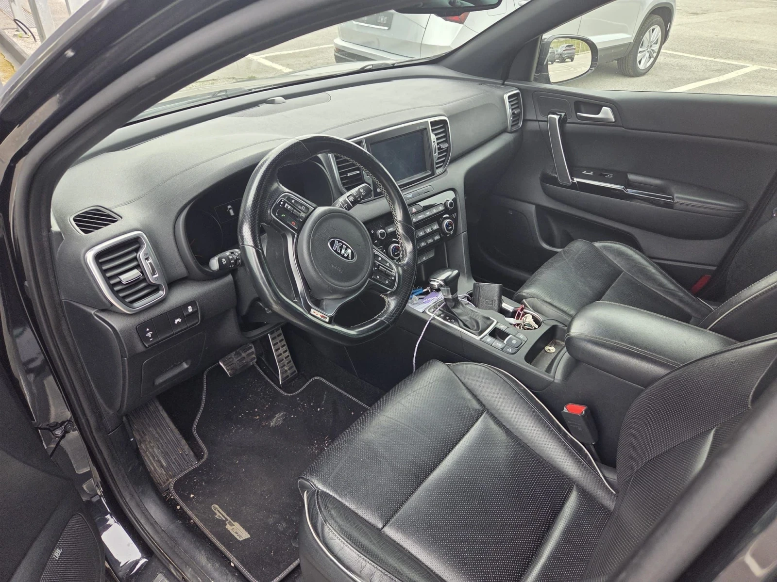 Kia Sportage 2.0 CRDI AWD GT Line, снимка 6 - Автомобили и джипове - 53960452