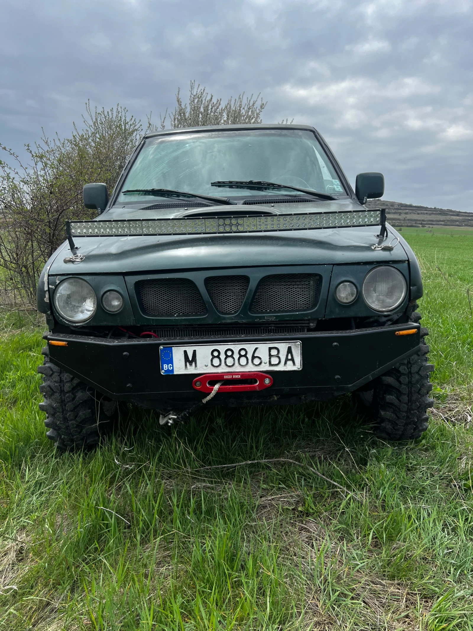 Nissan Terrano, снимка 2 - Автомобили и джипове - 54264086