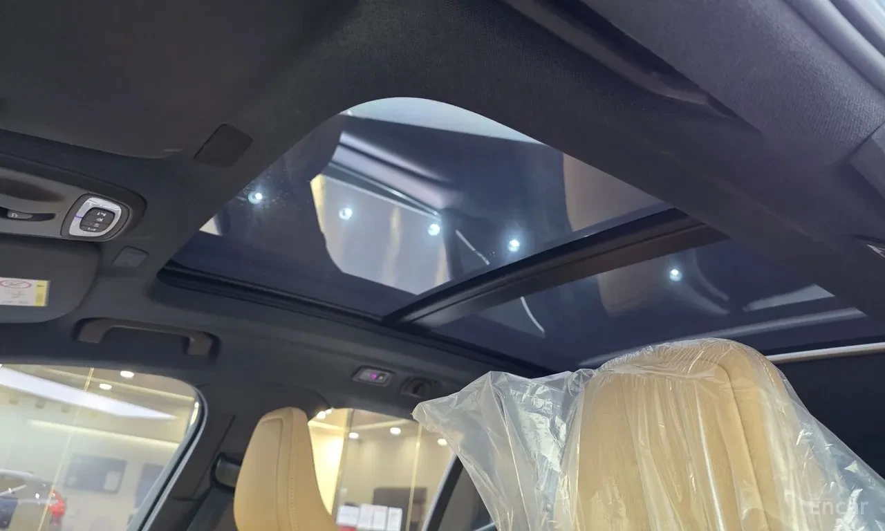 Volvo XC40 T4 AWD / INSCRIPTION / HARMAN-KARDON / 360 / PANO, снимка 13 - Автомобили и джипове - 54769479