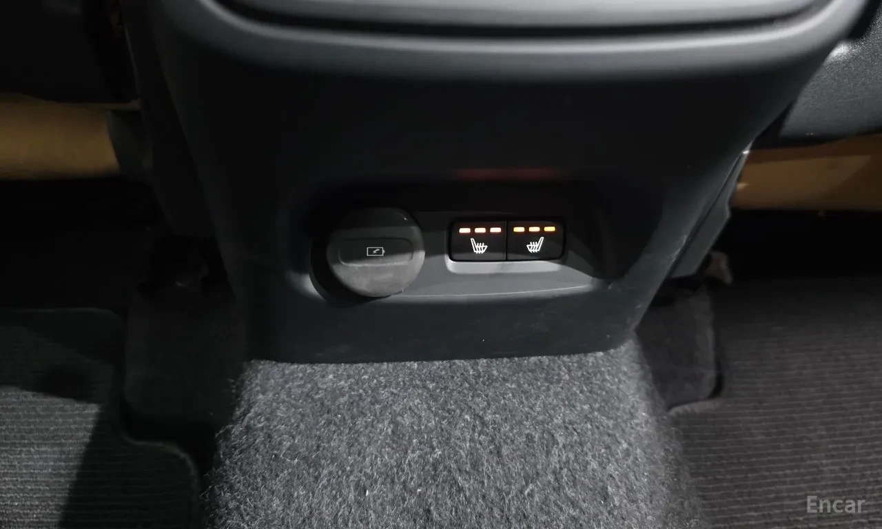 Volvo XC40 T4 AWD / INSCRIPTION / HARMAN-KARDON / 360 / PANO, снимка 15 - Автомобили и джипове - 54769479