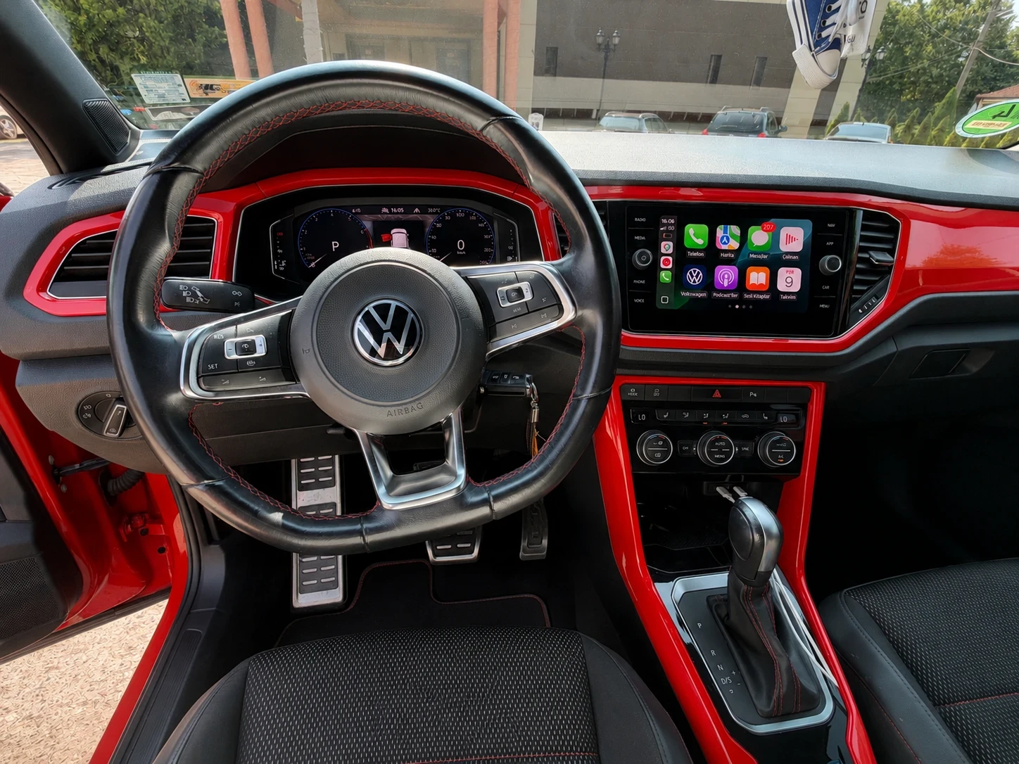 VW T-Roc R- Line, снимка 12 - Автомобили и джипове - 55232562
