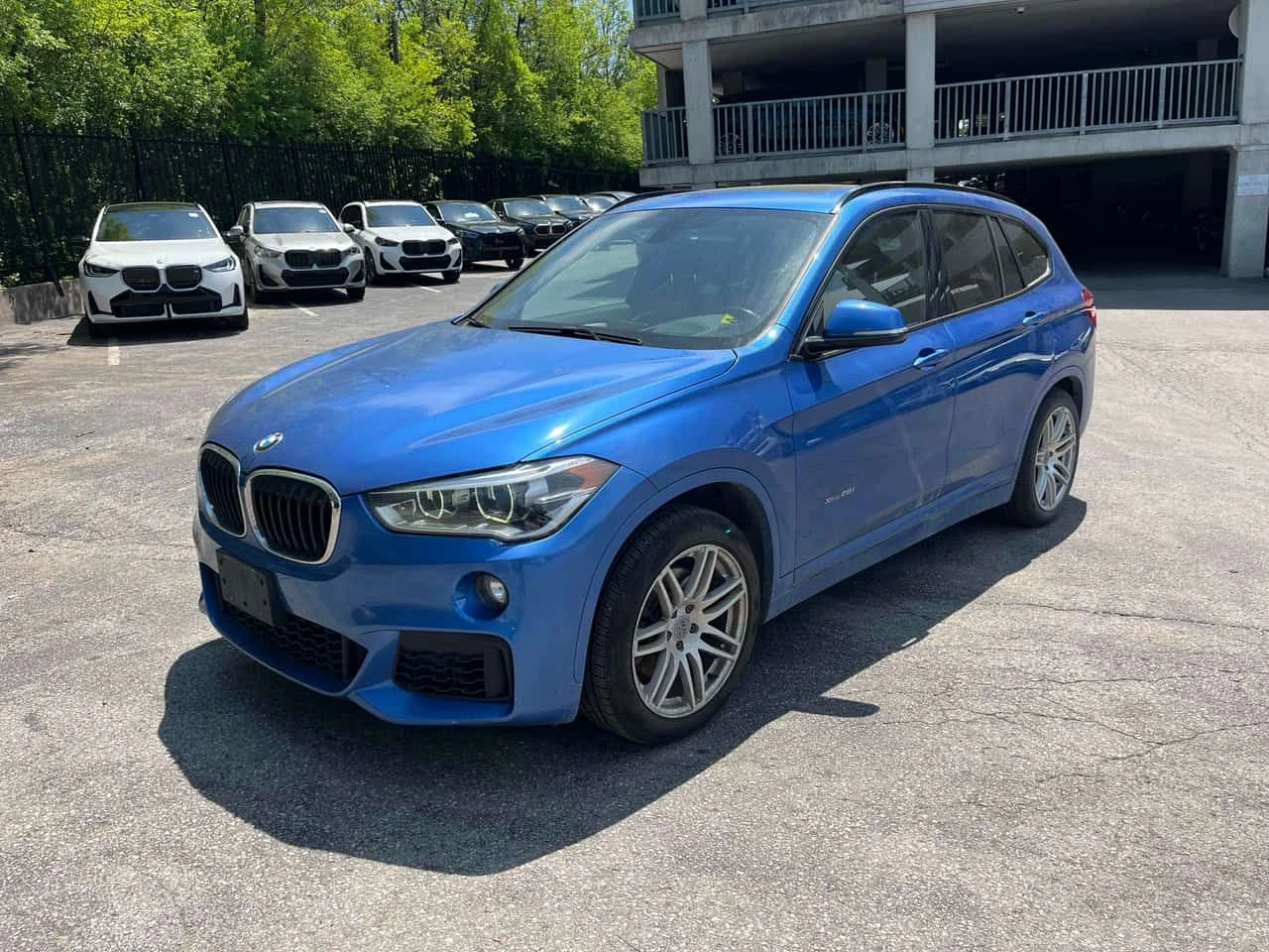 BMW X1 XDRIVE * ПЪЛЕН М ПАКЕТ* HEAD UP* НАЛИЧНА В БГ* 