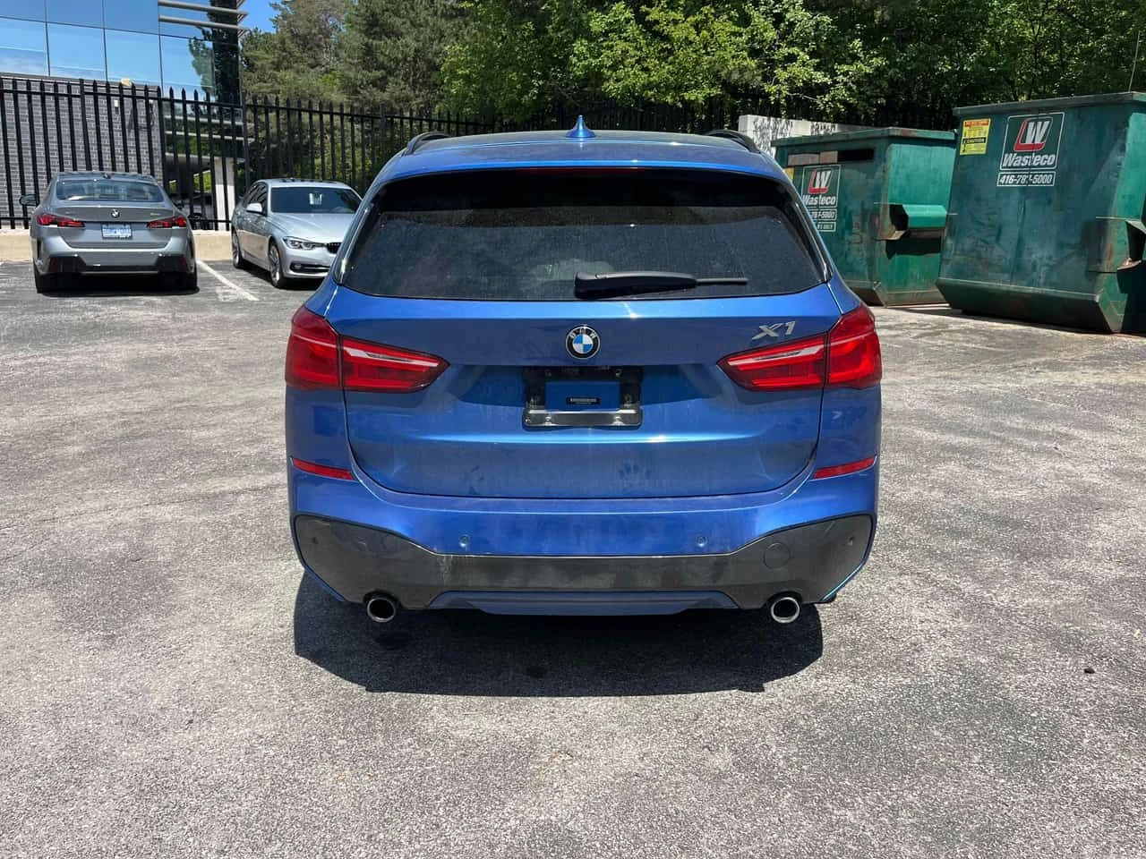 BMW X1 XDRIVE * ПЪЛЕН М ПАКЕТ* HEAD UP* НАЛИЧНА В БГ* , снимка 5 - Автомобили и джипове - 55281673