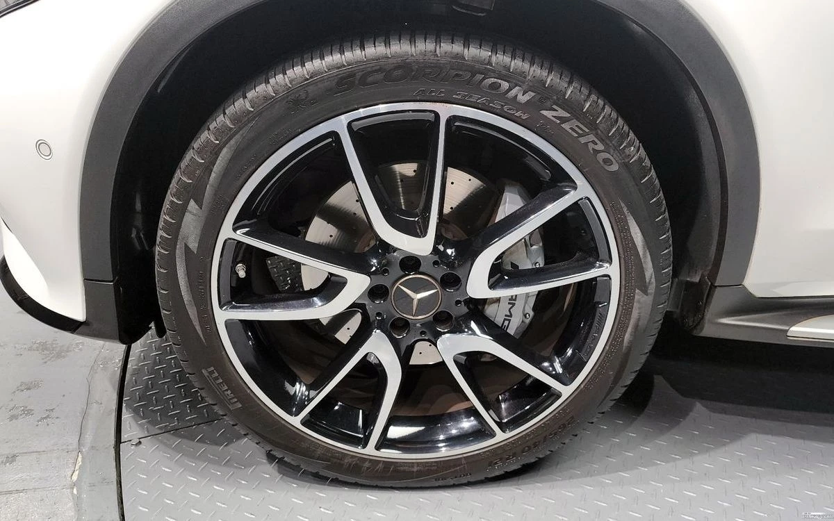 Mercedes-Benz GLC 43 AMG HEAD UP * * CARFAX * * АВТО КРЕДИТ * * , снимка 14 - Автомобили и джипове - 55335788