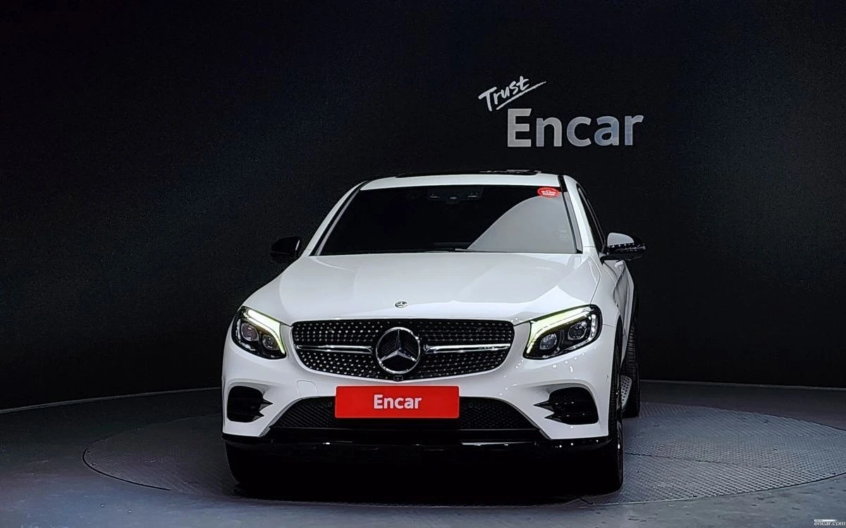 Mercedes-Benz GLC 43 AMG HEAD UP * * CARFAX * * АВТО КРЕДИТ * * , снимка 2 - Автомобили и джипове - 55335788
