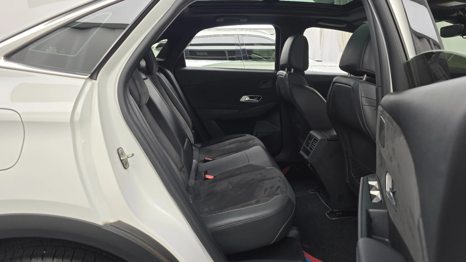 Citroen DS 7 Crossback 2.0 BlueHDi * ПОДГРЕВ * ПАНО * КАМЕРА, снимка 10 - Автомобили и джипове - 56117527