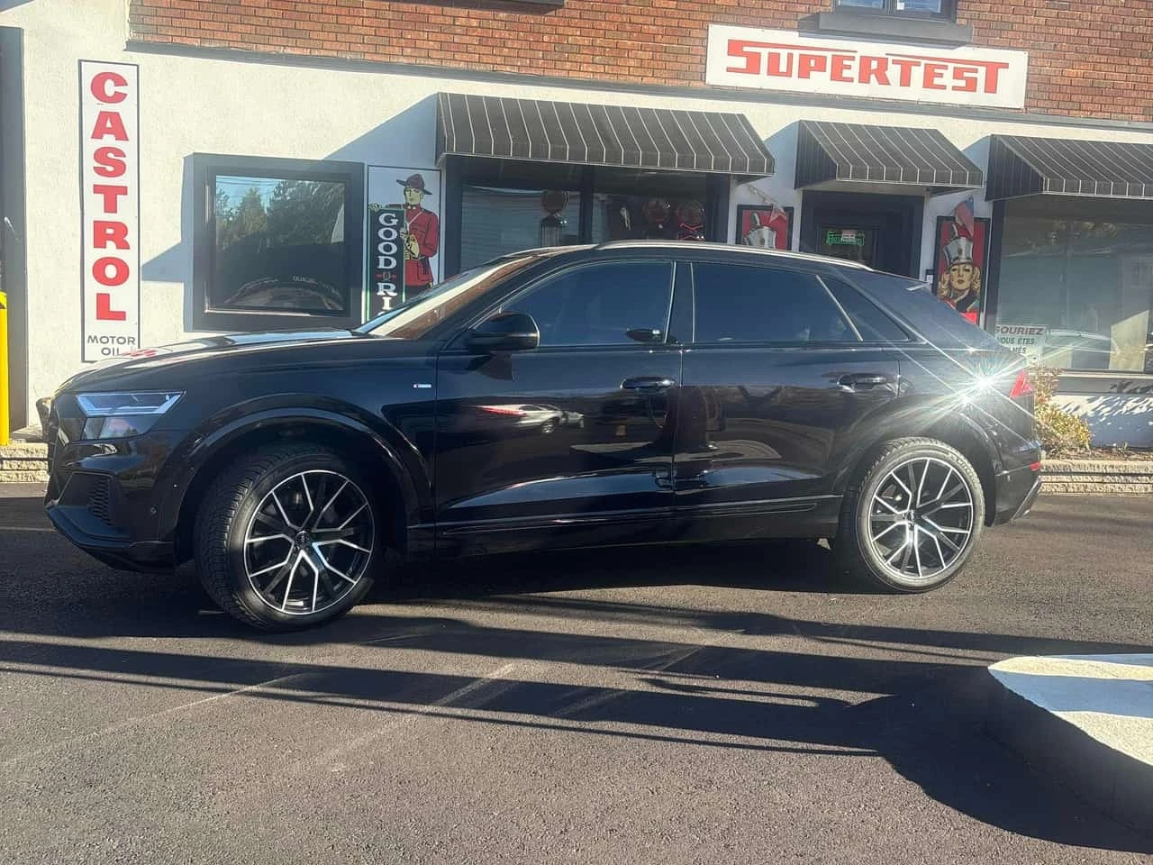 Audi Q8 * Progressiv * CARFAX * ПАНОРАМА * ОБДУХВАНЕ * , снимка 2 - Автомобили и джипове - 56691005
