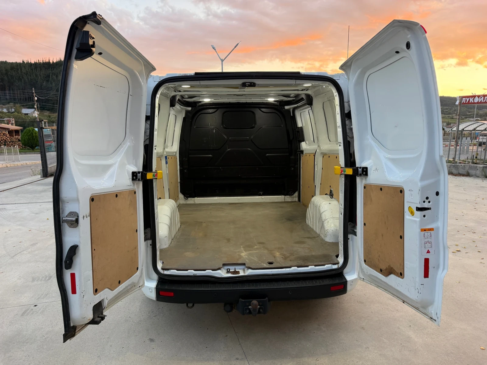 Ford Transit Custom 2.0TDCi  131ks, снимка 13 - Бусове и автобуси - 56067509