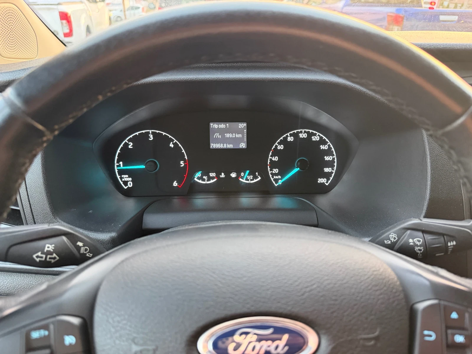 Ford Transit Custom 2.0TDCi  131ks, снимка 7 - Бусове и автобуси - 56067509