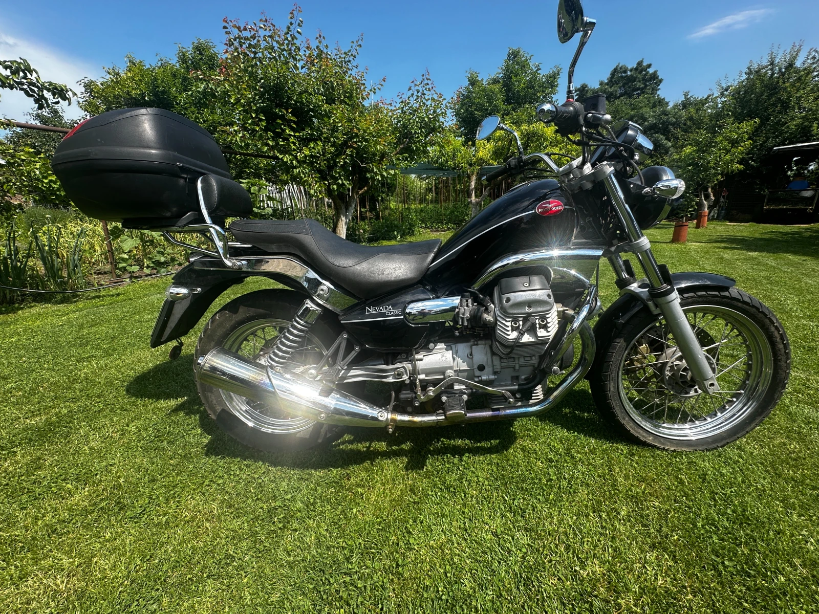 Moto Guzzi Nevada