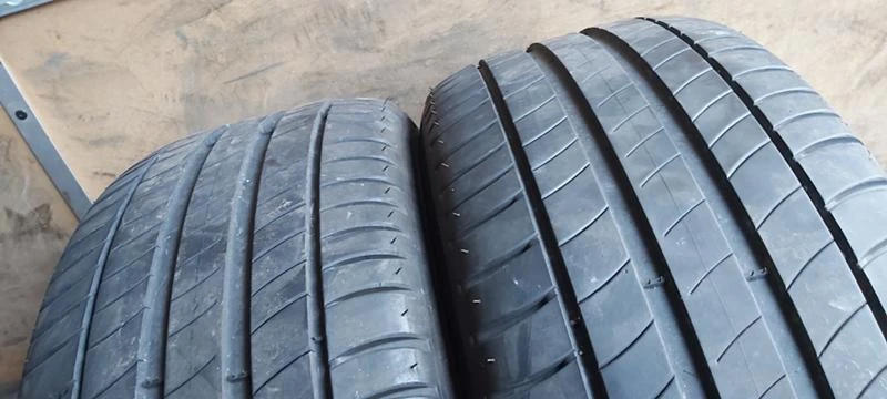 Гуми Летни 225/50R18, снимка 2 - Гуми и джанти - 35136378