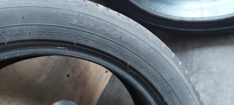 Гуми Летни 225/50R18, снимка 7 - Гуми и джанти - 35136378