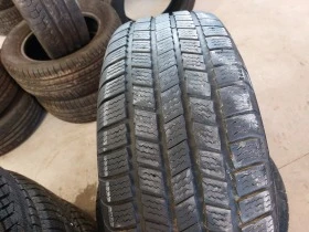 Гуми Зимни 265/70R15, снимка 1 - Гуми и джанти - 44083195