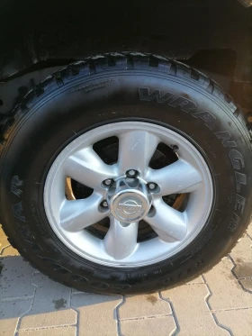 Гуми с джанти Goodyear 235/70R16, снимка 1 - Гуми и джанти - 47513606