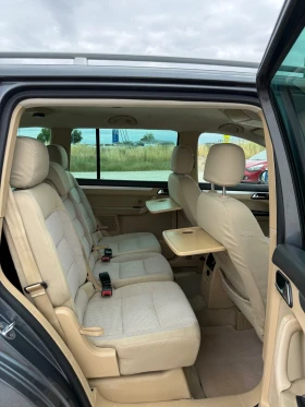 VW Touran 2.0 TDi, снимка 8