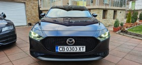 Mazda 3 2.0i Mild HIBRID/SKYACTIV ИЗКЛЮЧИТЕЛНА 25700км , снимка 5 - Автомобили и джипове - 44507701
