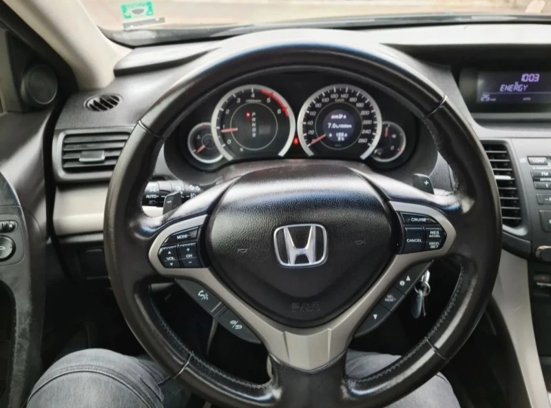 Honda Accord Accord 2.2 I-DTEC , снимка 10 - Автомобили и джипове - 45423402