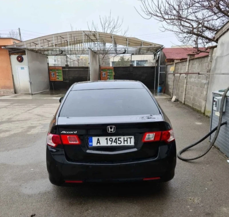 Honda Accord Accord 2.2 I-DTEC , снимка 3 - Автомобили и джипове - 45423402