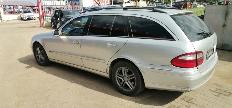 Mercedes-Benz E 320 3.2, снимка 3 - Автомобили и джипове - 45557229