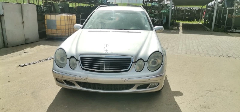 Mercedes-Benz E 320 3.2, снимка 1 - Автомобили и джипове - 45557229