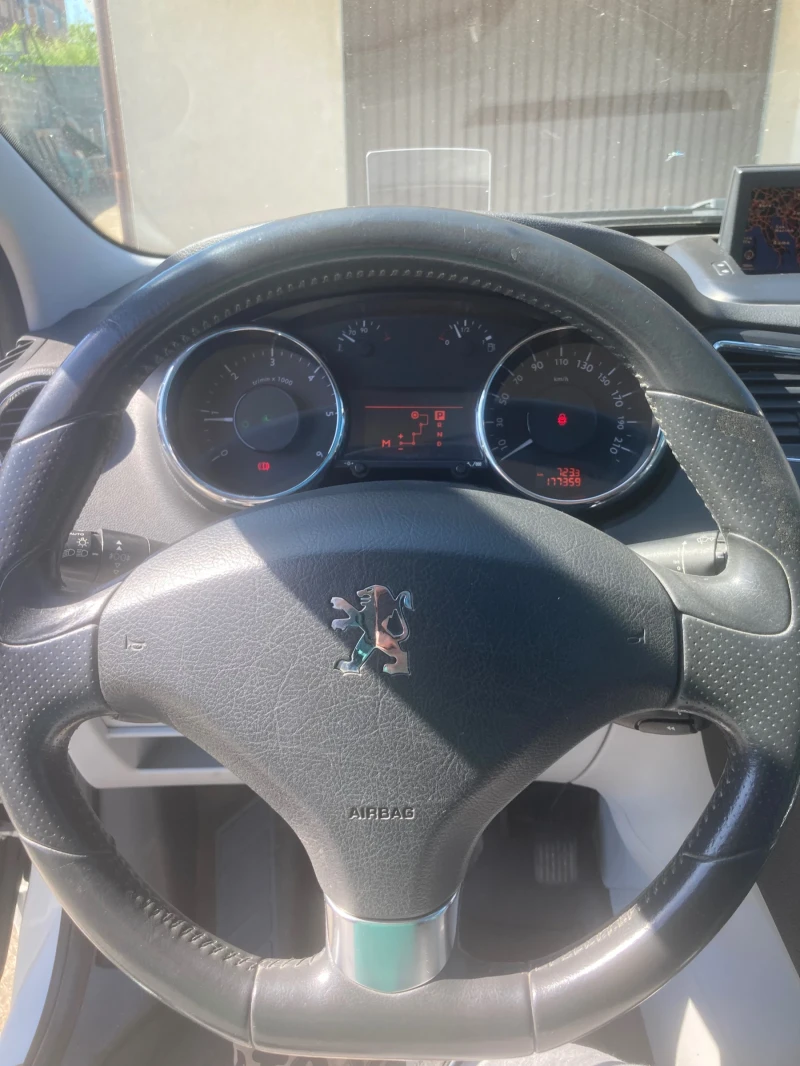 Peugeot 5008 2.0 HDI, снимка 11 - Автомобили и джипове - 47740496