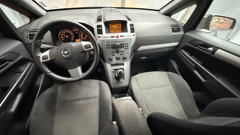 Opel Zafira, снимка 2 - Автомобили и джипове - 52302883