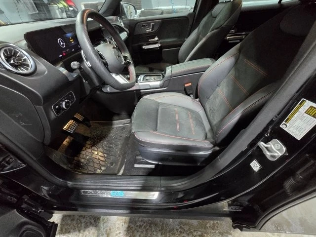 Mercedes-Benz EQB * 300 * CARFAX * БЕЗ ПЪРВОНАЧАЛНА ВНОСКА, снимка 12 - Автомобили и джипове - 53398994