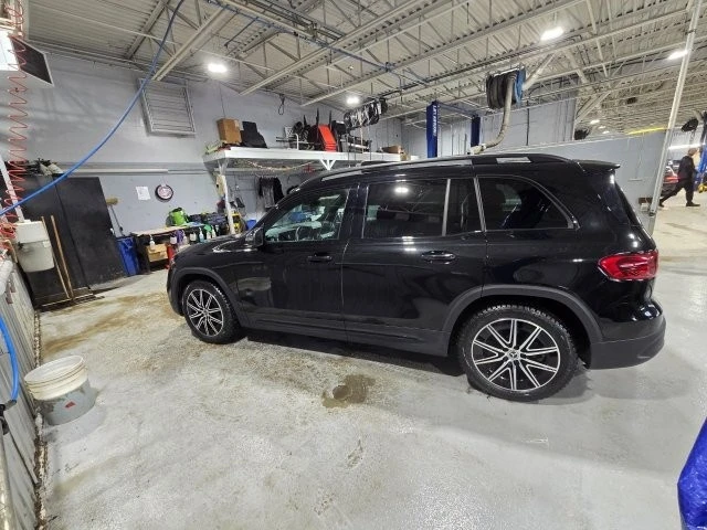 Mercedes-Benz EQB * 300 * CARFAX * БЕЗ ПЪРВОНАЧАЛНА ВНОСКА - изображение 2