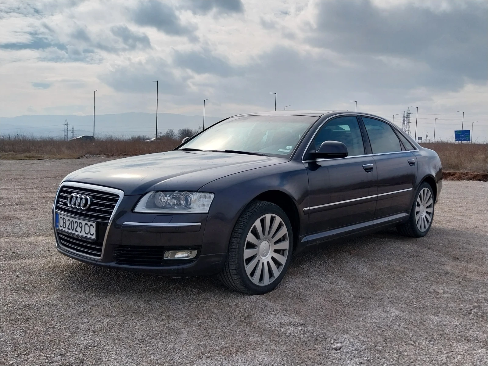 Audi A8 4.2 Faclift - изображение 6