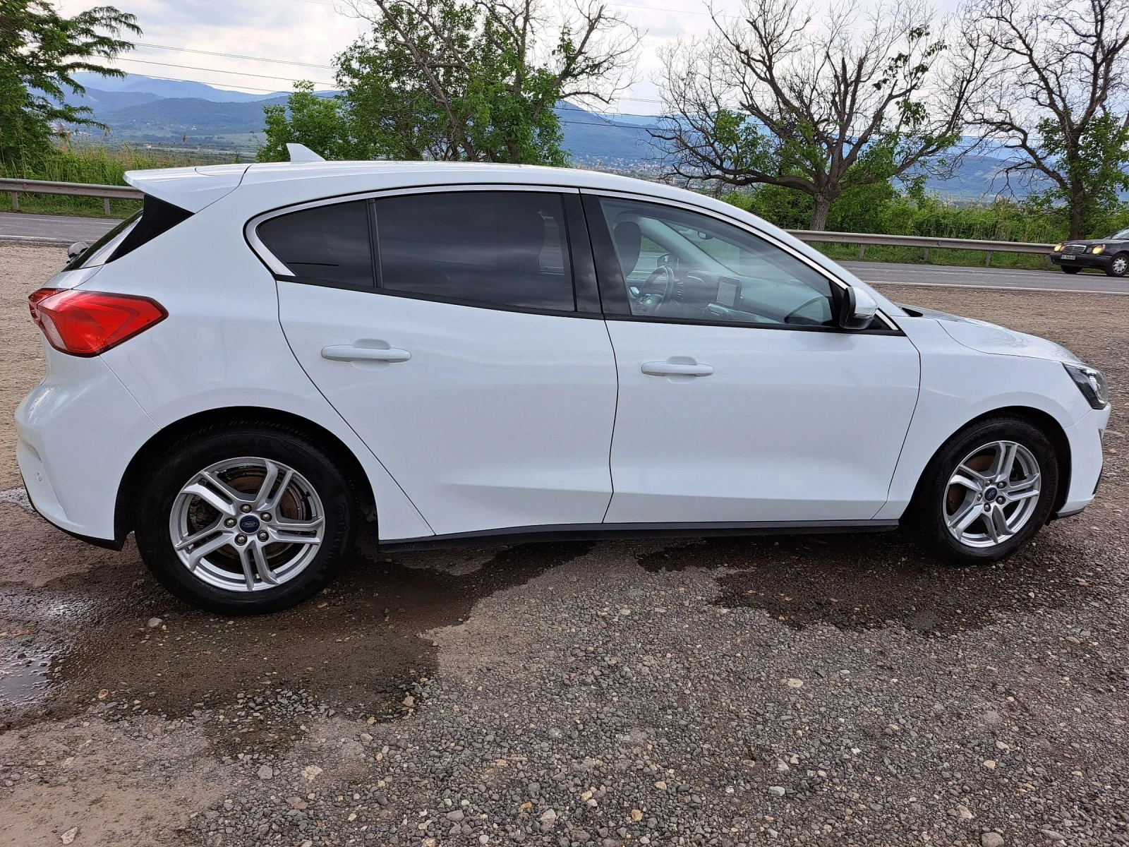 Ford Focus 1.5 TDCI Перфектно състояние! - изображение 7
