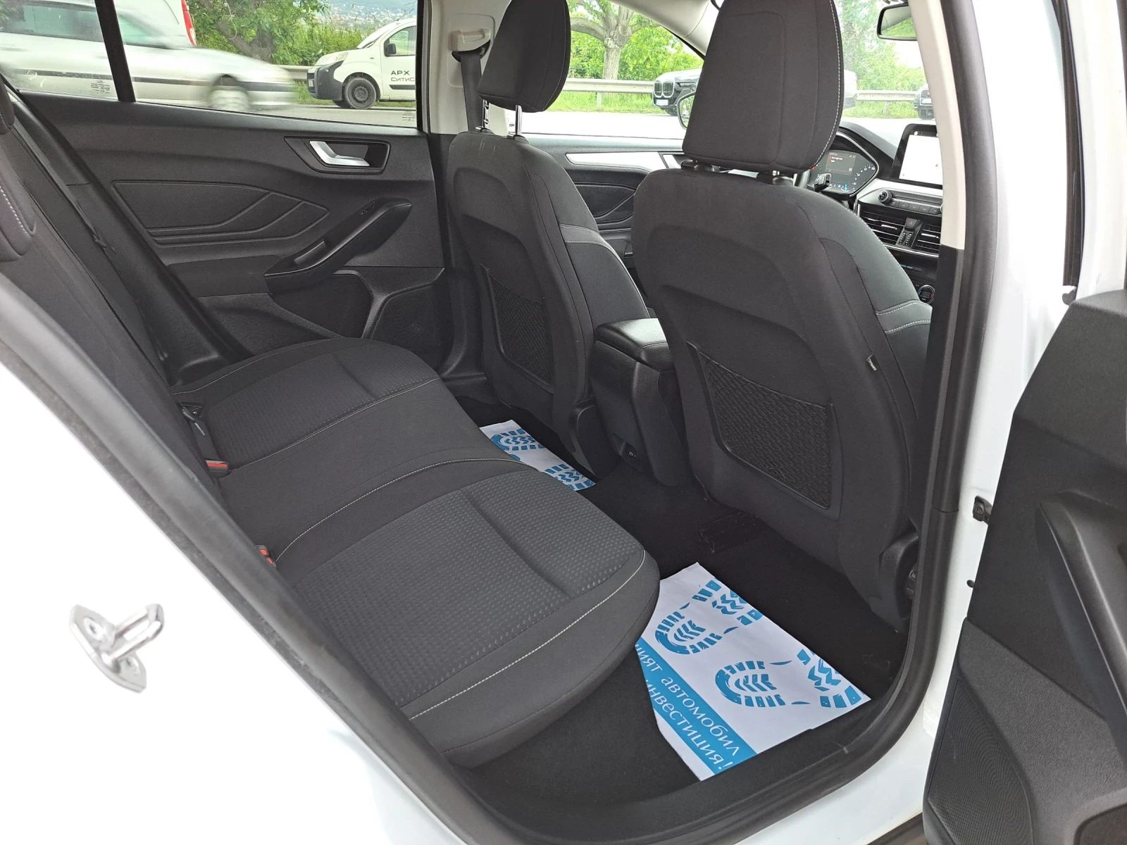 Ford Focus 1.5 TDCI Перфектно състояние! - изображение 10