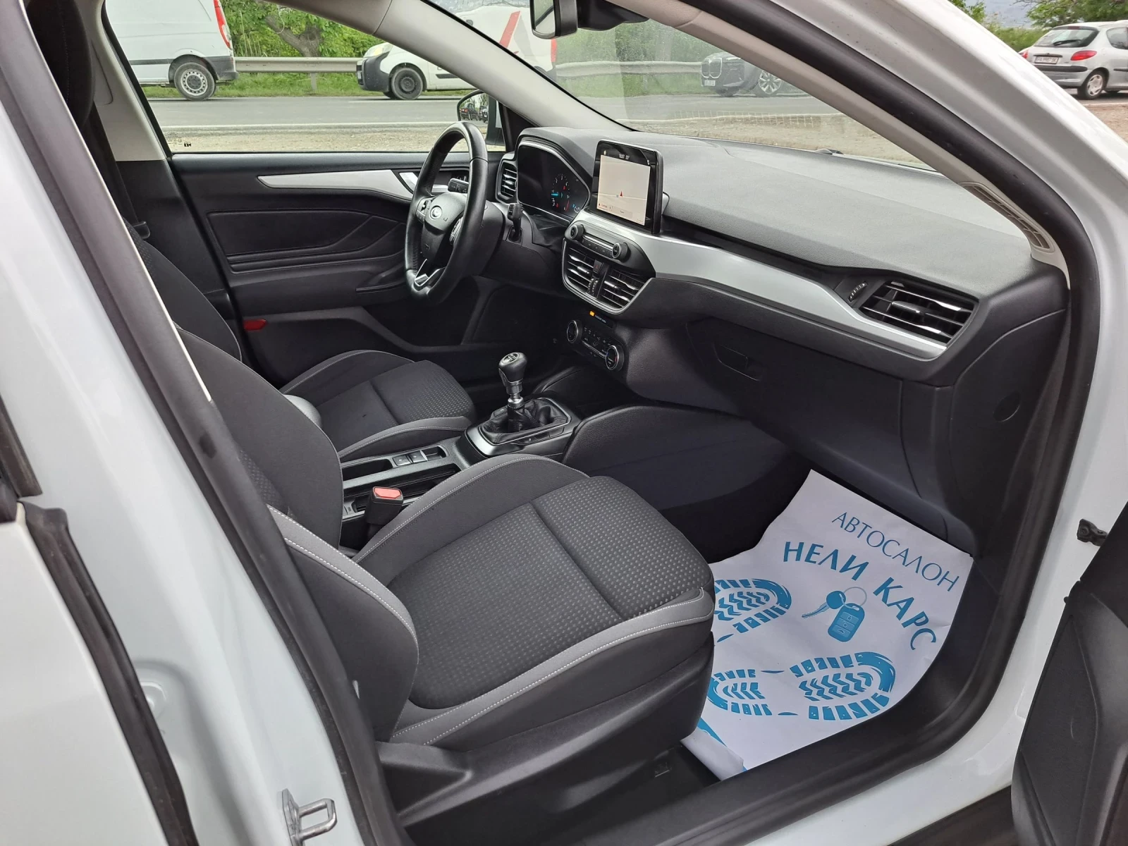 Ford Focus 1.5 TDCI Перфектно състояние! - изображение 9