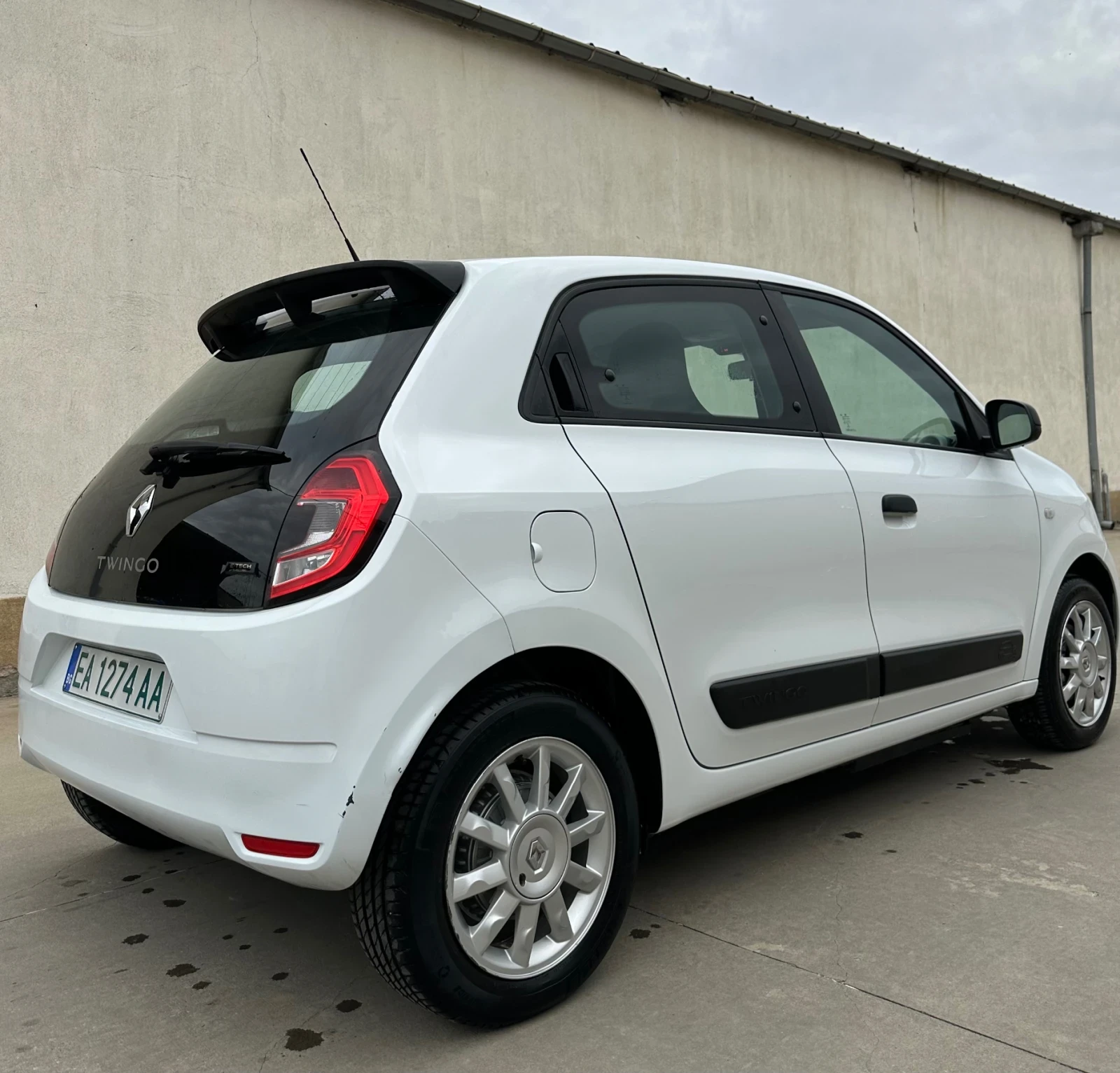 Renault Twingo Гаранция бат. 2030г. - изображение 4