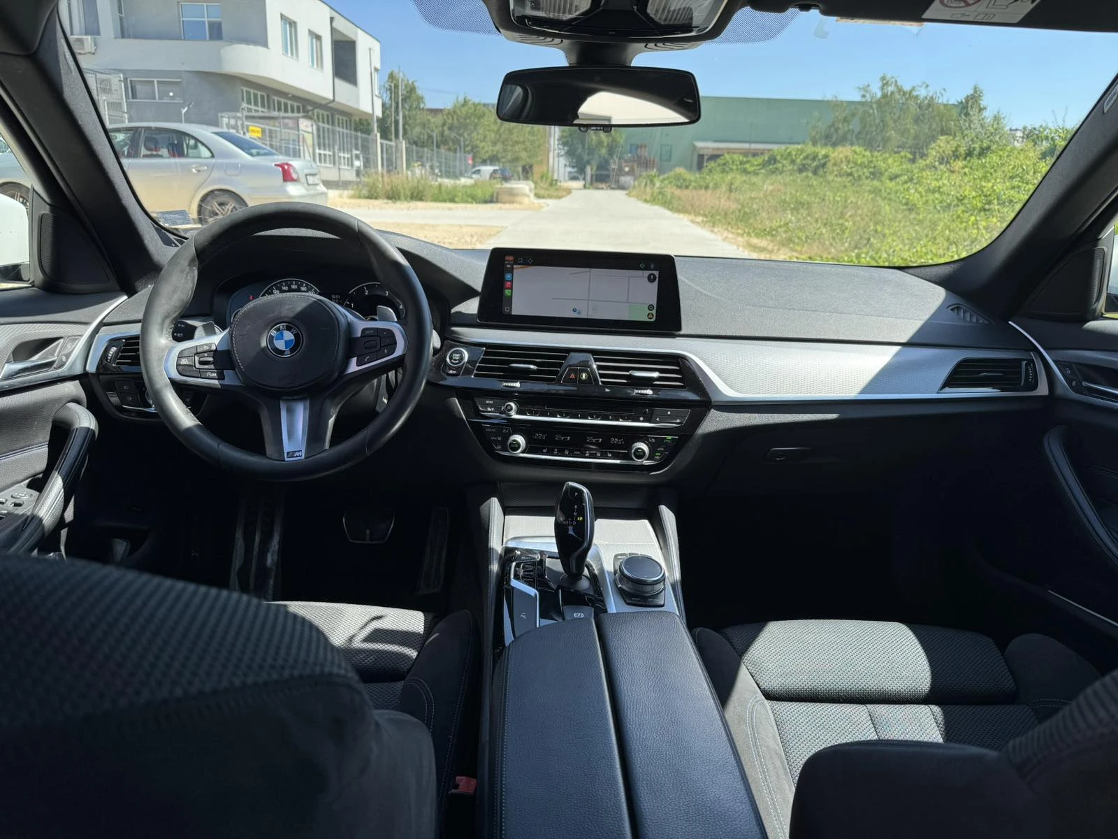 BMW 530 xDrive G30 M SPORT - изображение 8