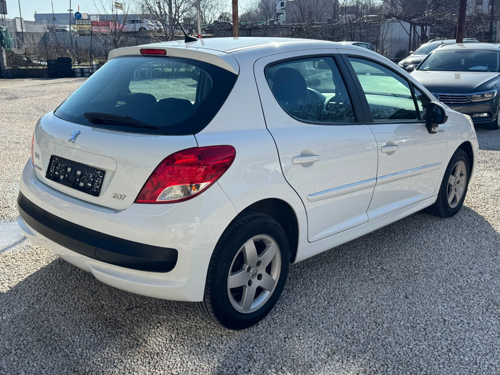 Peugeot 207 1.4i-ЛИМИТЕД - изображение 4