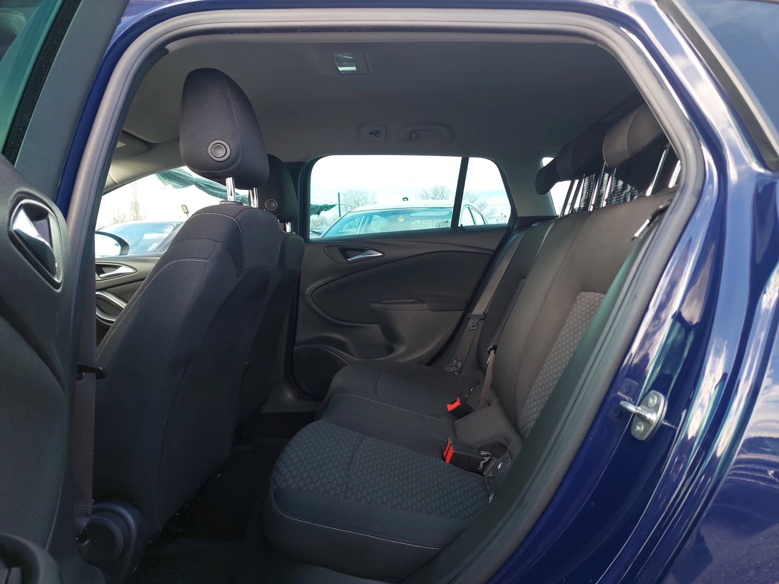 Opel Astra 1.4i 150к.с. - изображение 9