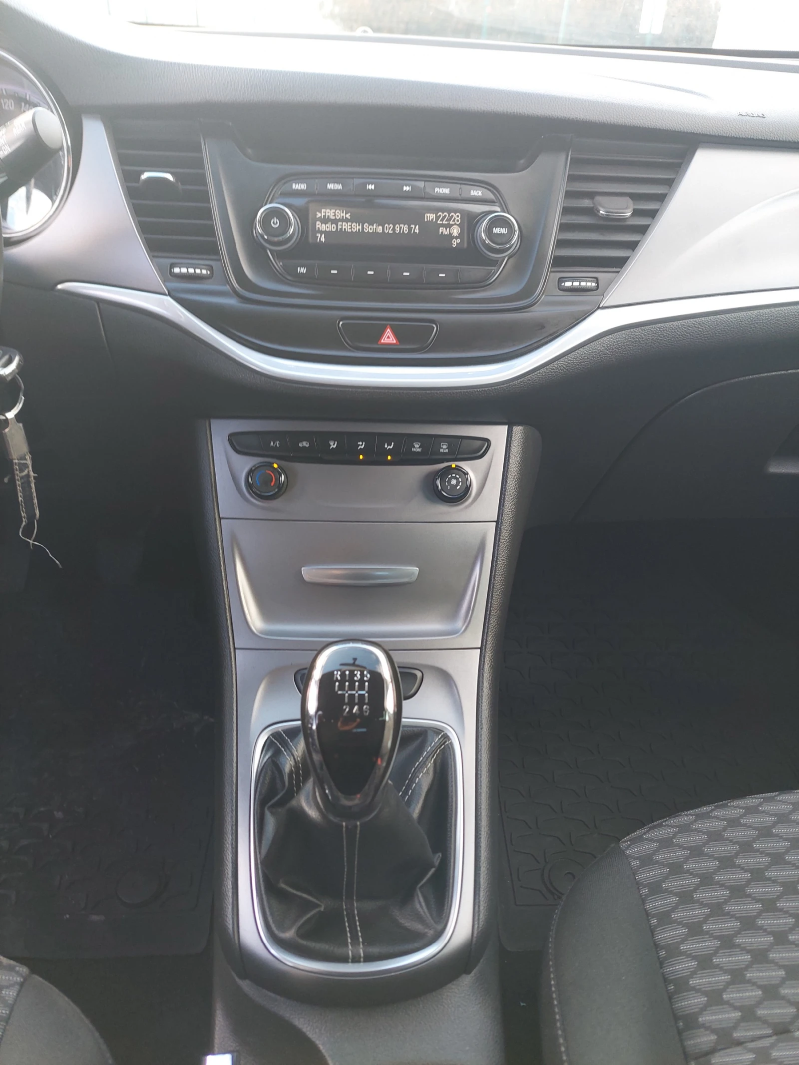Opel Astra 1.4i 150�.�. | Mobile.bg � ����������� 13