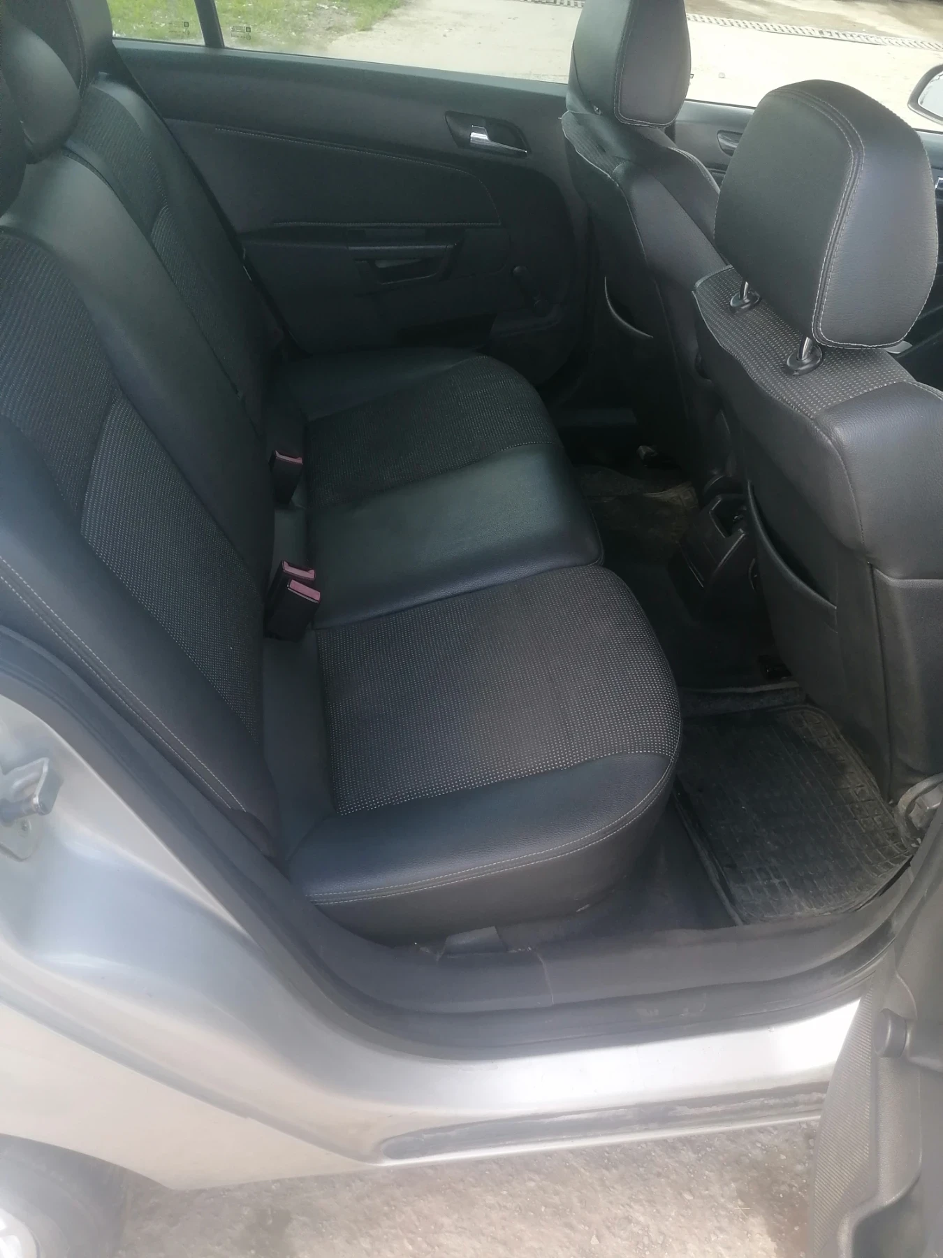 Opel Astra, снимка 12 - Автомобили и джипове - 53887664