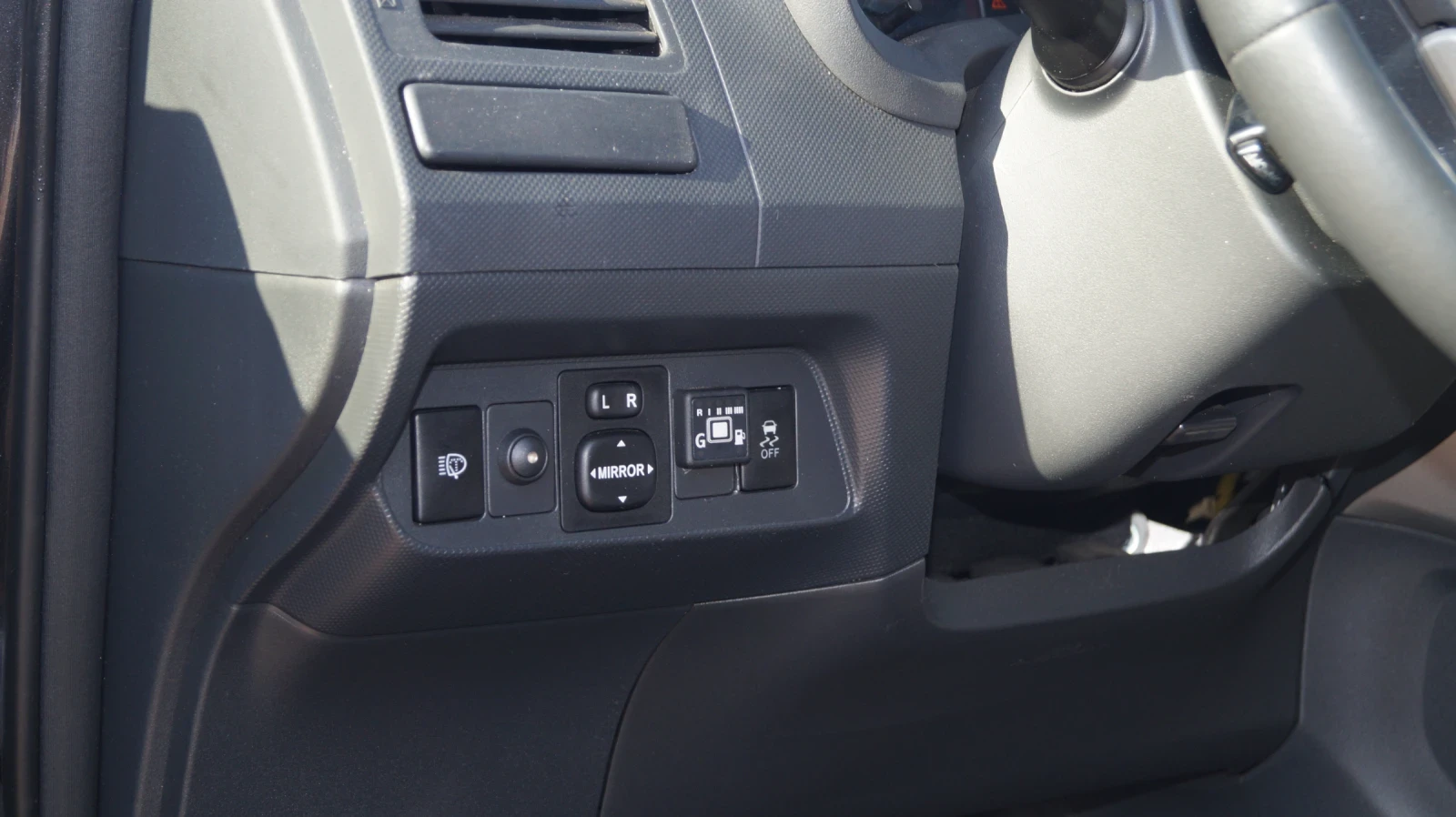 Toyota Auris Бензин/газ, снимка 5 - Автомобили и джипове - 54182484