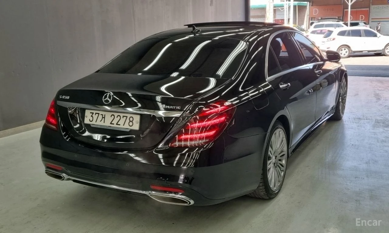Mercedes-Benz S 450 AMG 4MATIC* DISTRONIC* HEAD-UP* BURMESTER* 360 CAM, снимка 3 - Автомобили и джипове - 54720727