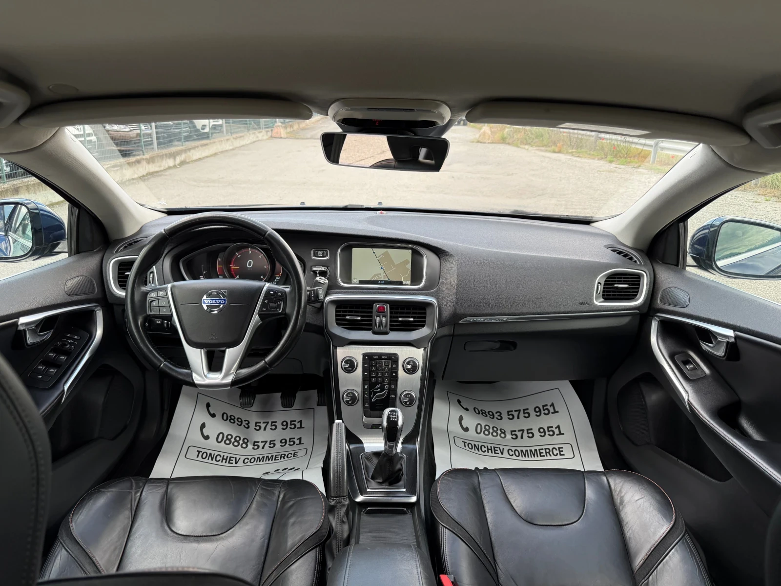 Volvo V40 Cross Country 1.6-d-CROSS COUNTRY-OCEAN RACE-LED-ПОДГРЕВ-НАВИГАЦ, снимка 13 - Автомобили и джипове - 54753240