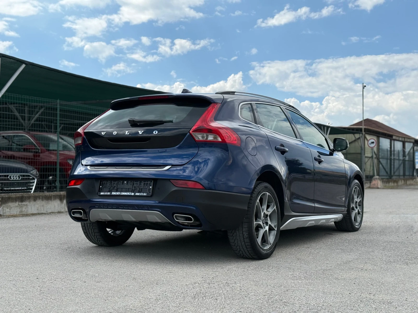 Volvo V40 Cross Country 1.6-d-CROSS COUNTRY-OCEAN RACE-LED-ПОДГРЕВ-НАВИГАЦ, снимка 6 - Автомобили и джипове - 54753240