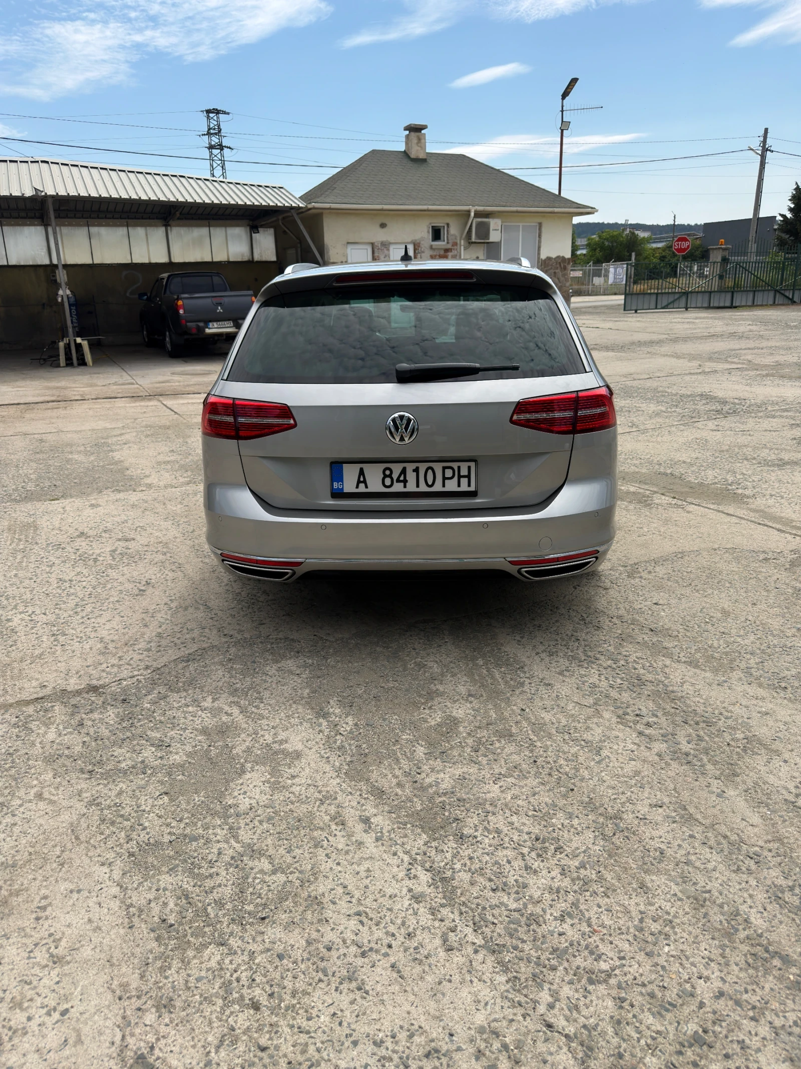 VW Passat R line full led, снимка 7 - Автомобили и джипове - 54809743