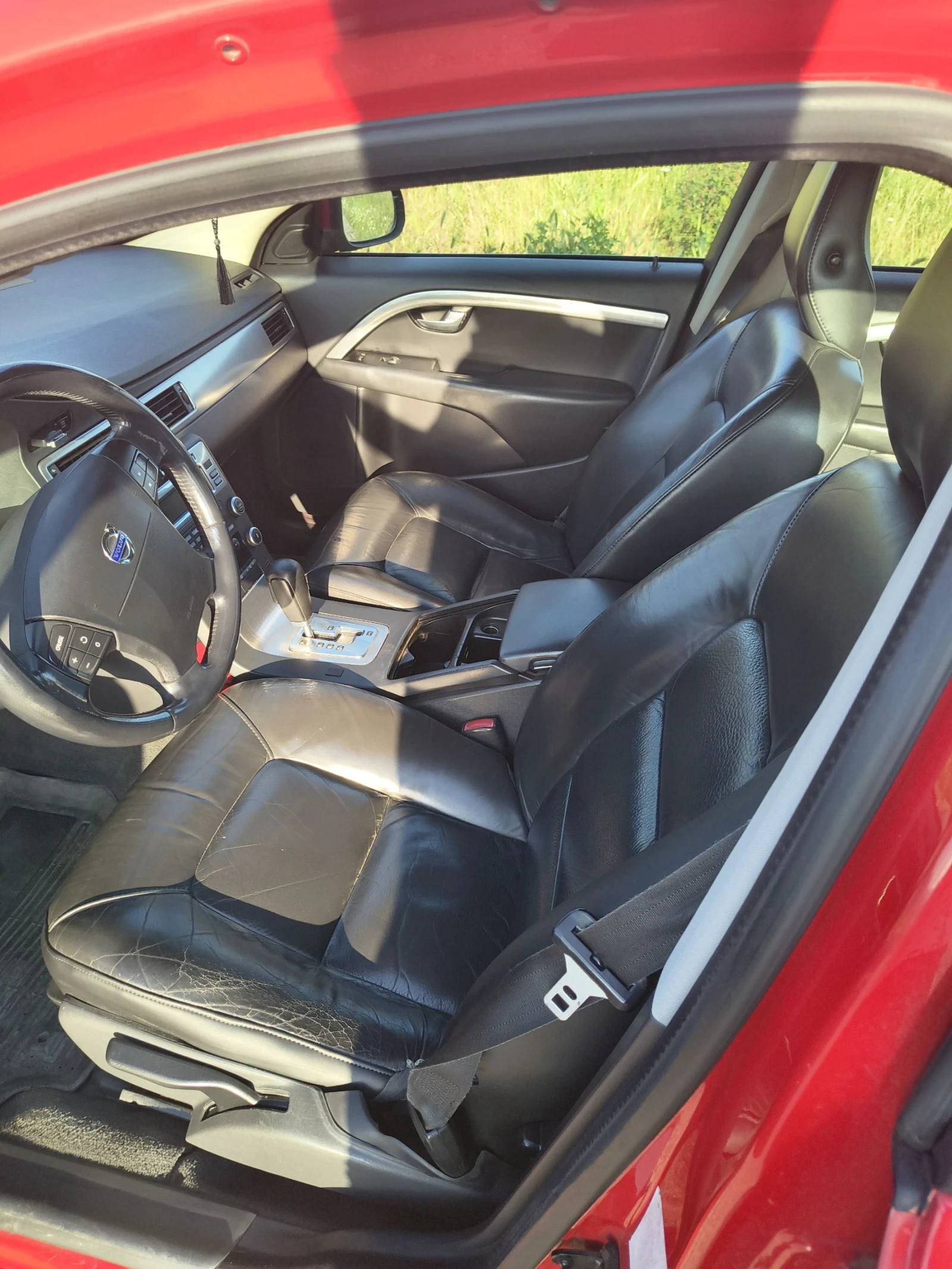 Volvo V70 2.5 t 200k, снимка 11 - Автомобили и джипове - 54945310