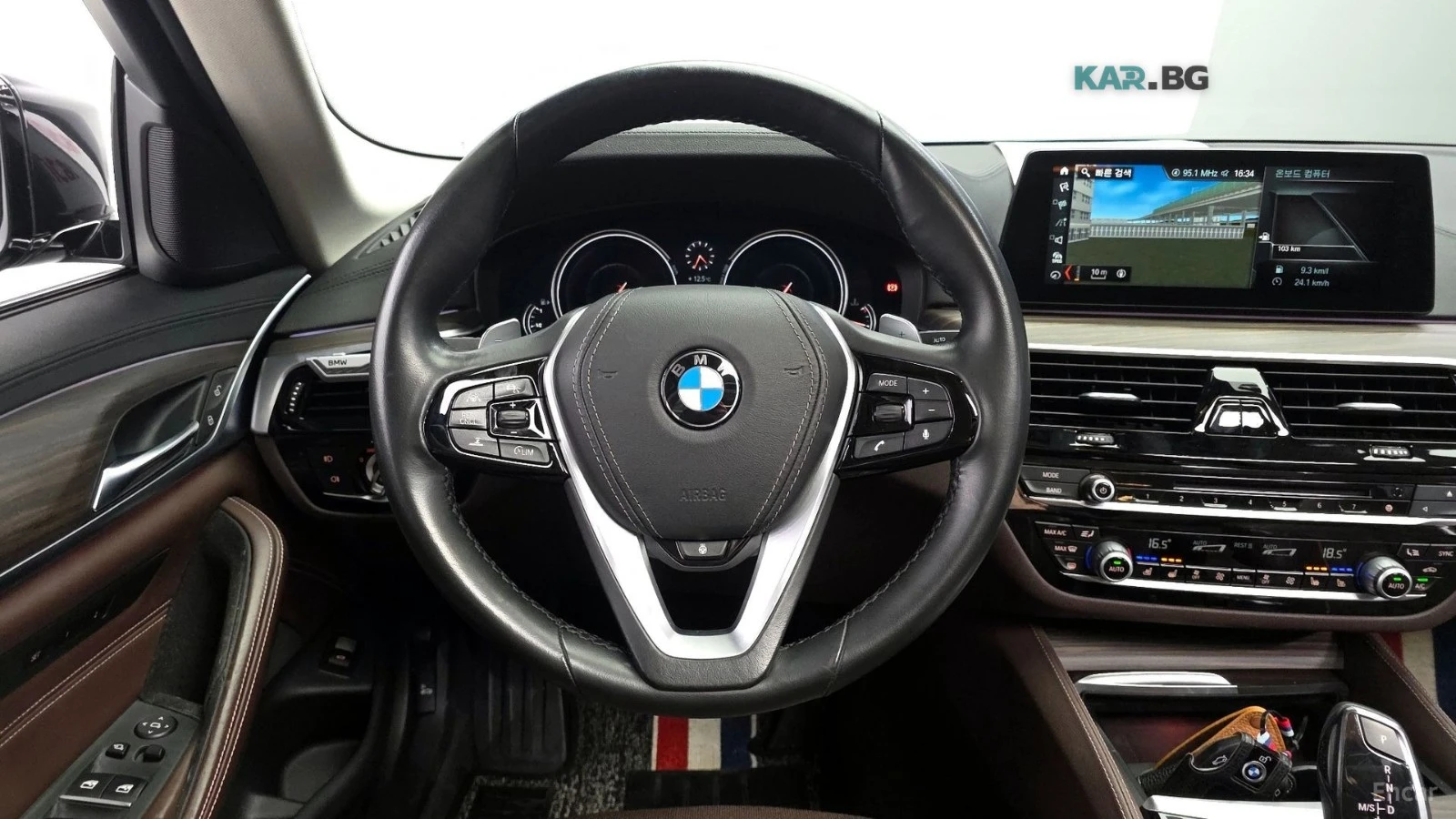 BMW 530 * Luxury* ПОДГРЕВ* ОБДУХВАНЕ* ШИБИДАХ* HUD* KAMERA, снимка 12 - Автомобили и джипове - 55220101