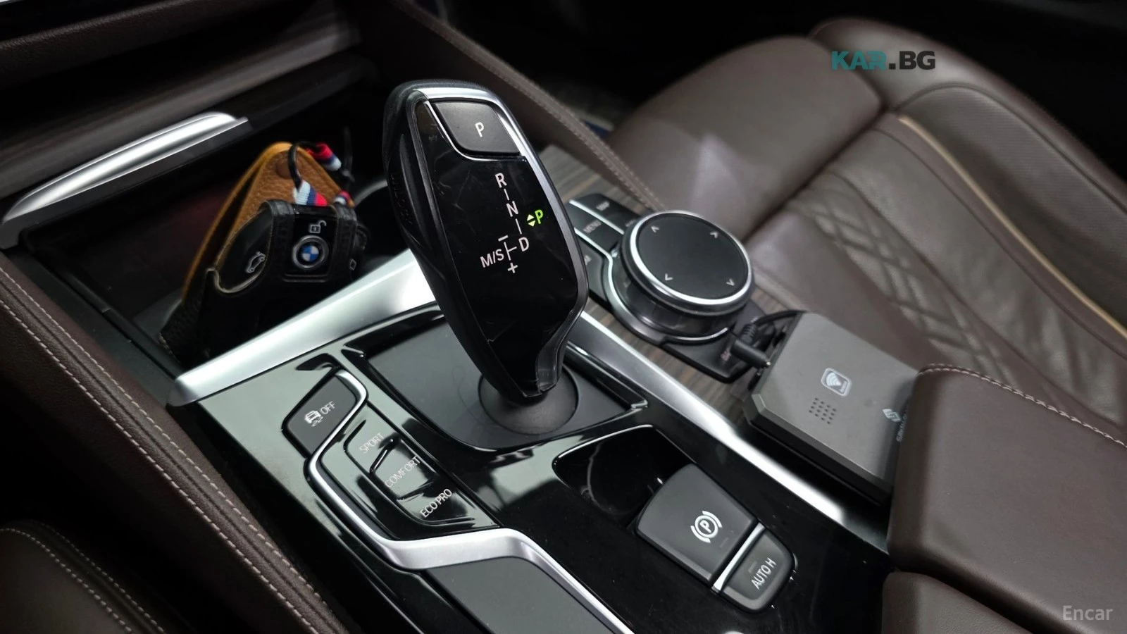 BMW 530 * Luxury* ПОДГРЕВ* ОБДУХВАНЕ* ШИБИДАХ* HUD* KAMERA, снимка 8 - Автомобили и джипове - 55220101